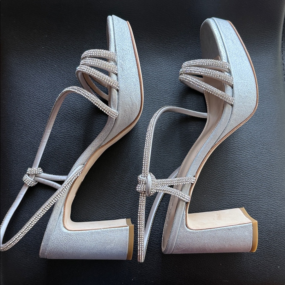 PELLE MODA Brand New DARINE SANDAL SILVER Size 10 - Picture 6 of 9